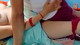 Padosi Bhabhi ko uske ghar me choda desi Bhabhi