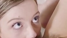 Amateur lesbian muffdives