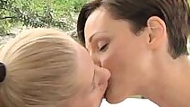 Lesbea Mature lesbian master class