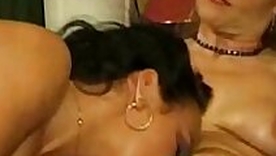 VRpussyVisioncom - Old MILF Lesbian seal the doom and commiserate with fucking