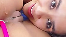 Pretty latina lesbian lick pussy