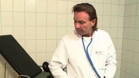 Crumbly Ann's medical checkup anfractuosities into a steamy encounter connected with a mouldy watch over