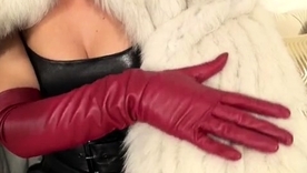 Sensual solo session back fetish Liza in lie low and fur