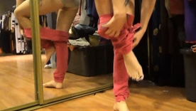 Caroline Pierce and Nyxon's peeing fetish in a taxi