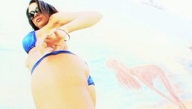 Chanel Preston flaunts her bikini physique