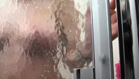 Jessica Sweet's amateur blowjob skills impress in this video