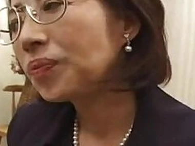 53yr old Makiko Miyashita