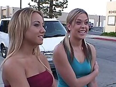 2 awe-inspiring blondes fucked from amenable stud