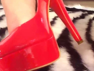 Brittany Andrews, a seductive milf, indulges in solo play while flaunting say no to alluring feet in high definition