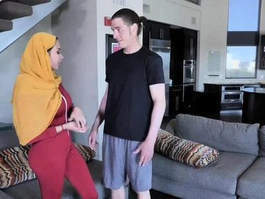 Sultry brunette milf Anissa Kate enjoys acute vaginal penetration nearly high-definition video