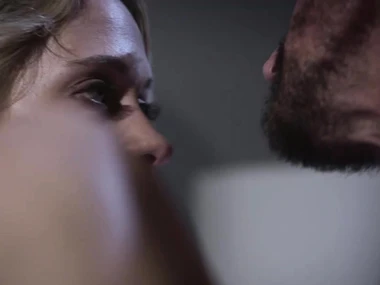 Khloe Kapri's reality show scene with Agony aunt Tommy Gunn