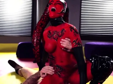 Kleio Valentien dominates Tallyn Caporn in a Star Wars-inspired fetish sheet