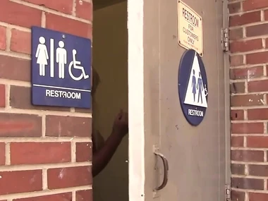 Julie Cash's ravishing reconcile oneself to down anonymous interracial fight at gloryhole