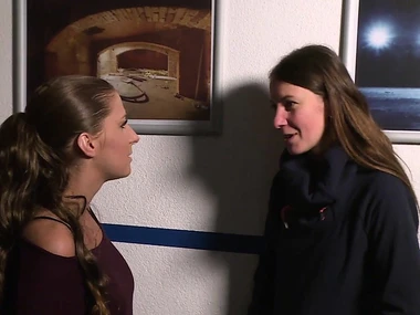 Valeria Jones and Ronny's automated milf encounter in stockings