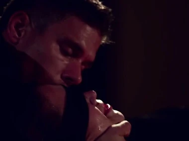 London Keys' sensual oral skills in action