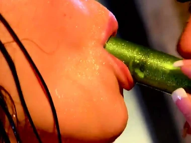 Brunette looker Brynn Tyler gets debauched and wet with reference to toys