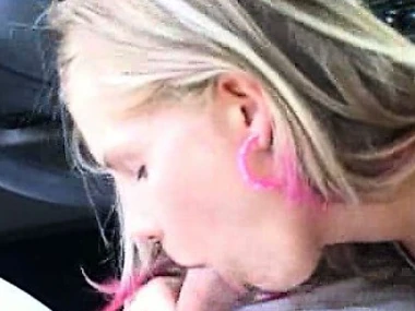 Blonde teen Tiffany Rousso gives a sloppy blowjob in this amateur film over