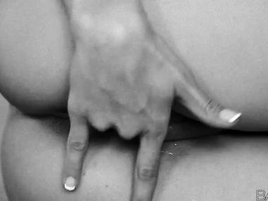 Lexi Bloom enjoys some alone length of existence forth a sensual solitarily session