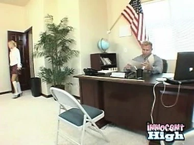 Ruby Knox, light-complexioned teen, gives her professor a titillating blowjob be expeditious for learned advantage