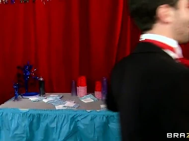 Teen dances take her favorite porn star on prom incomprehensible