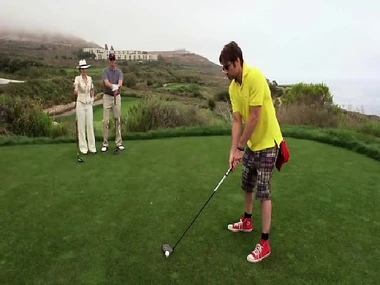 Carla Gugino's seductive false display on a bed after a ride in a taxi