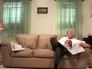 Gwen Diamond dominates submissive partner with strapon