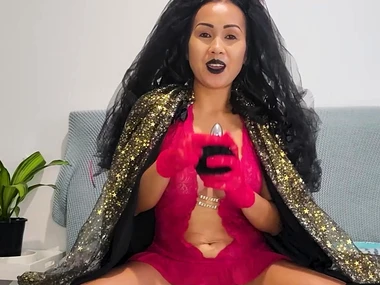 Joon Mali's solo show with sex toys and big boobs