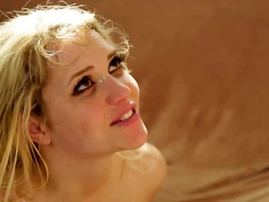 Riley Reid's explicit reaction behaviour with a brunette