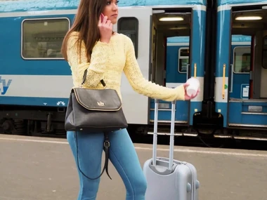 Alyssa Reece and Amirah Adara rife sensual lesbian play