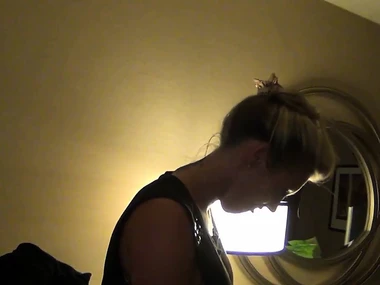 Samantha Saint's solo journey across America: Exotic naked to san