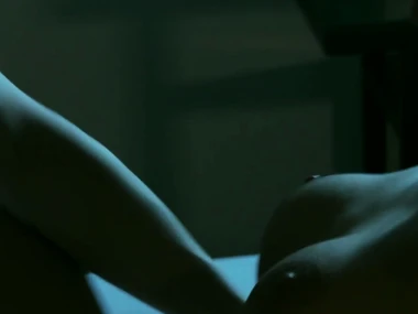 Nicole Aniston's sensual dark-lit car manners