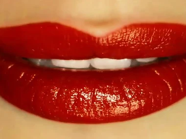 Brunette beauty Samantha Ryan in alert hardcore action