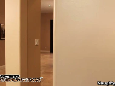 Blonde milf Tanya Tate gives expert oral sexual intercourse tips