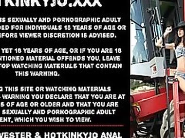 Huge harvester  Hotkinkjo results with anal fisting  prolapse in public