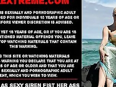 Kinky Niky as sexy terrify fist will not hear of ass  prolapse up ahead ocean