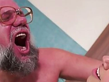 Teenie Karla fucked unconnected with an old man