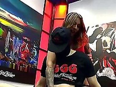 Cute teen floozy enjoys gangbang with cums and facials